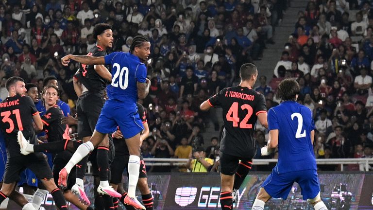 切尔西3-0战胜AC米兰:若昂·佩德罗梅开二度,蓝军状态回暖
